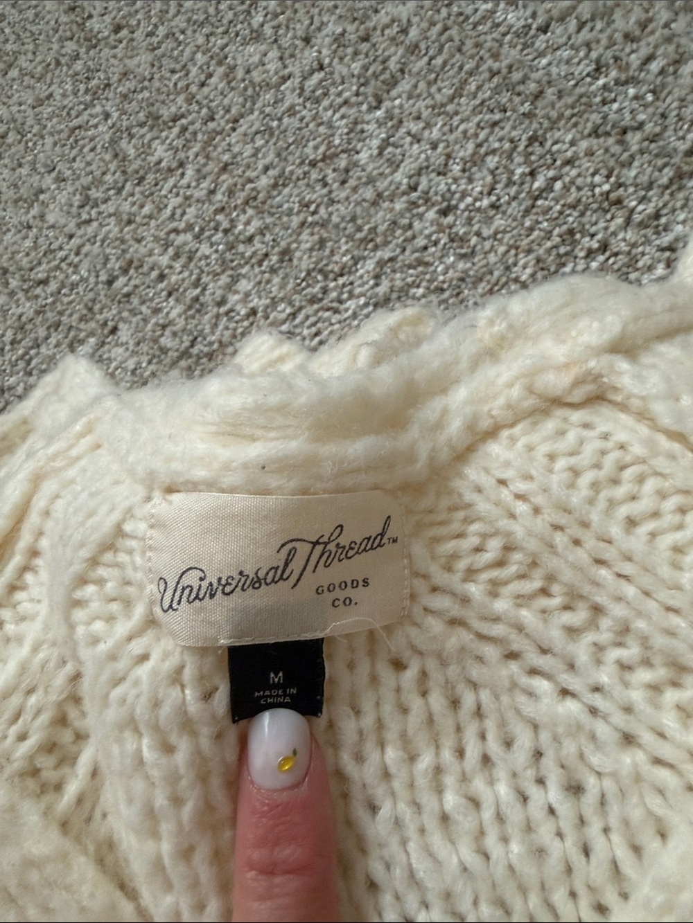 Express & Universal Thread Sweater Bundle - Picture 3 of 7